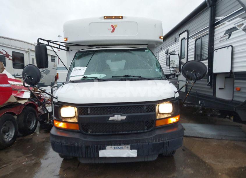 Photo 12 of 2009 Collins G33503 N/A (VIN 1GBHG31C991120237)