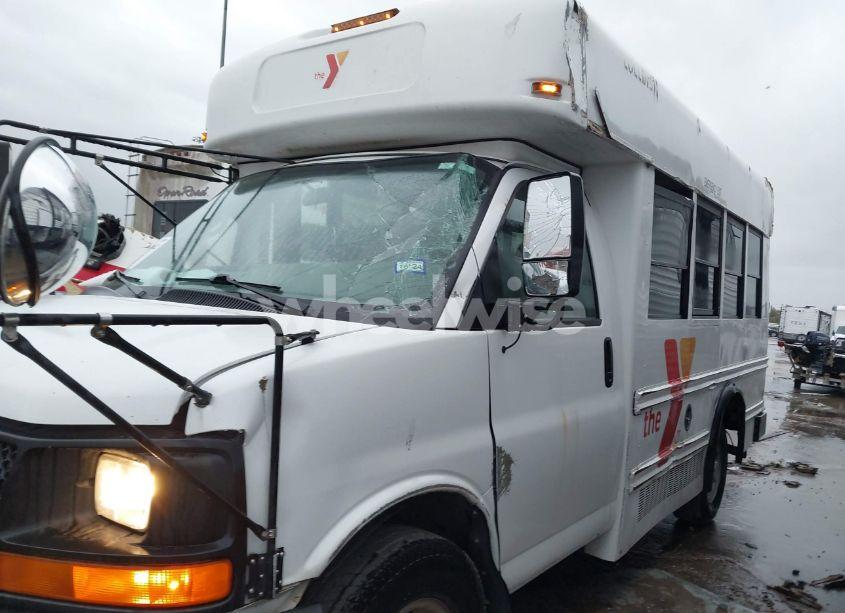 Photo 14 of 2009 Collins G33503 N/A (VIN 1GBHG31C991120237)