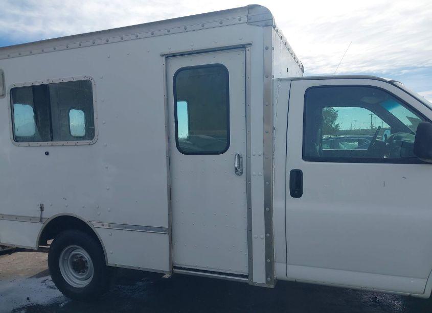 Photo 13 of 1997 Chevrolet Cutaway COMMERCIAL (VIN 1GBHG31F8V1082200)