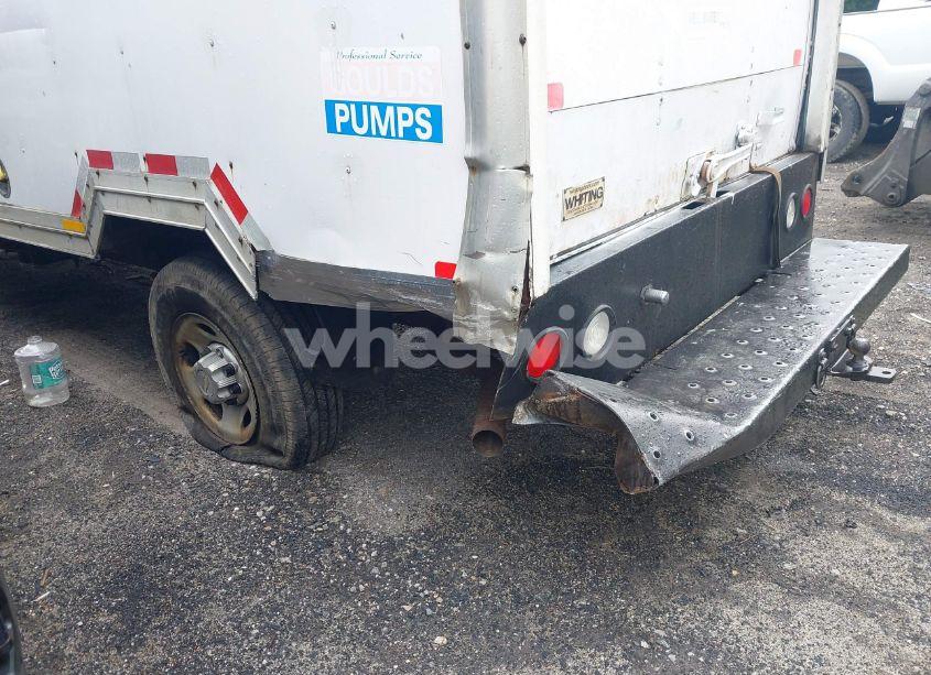 Photo 11 of 2008 Chevrolet Express CUTAWAY WORK VAN (VIN 1GBHG31K481201569)