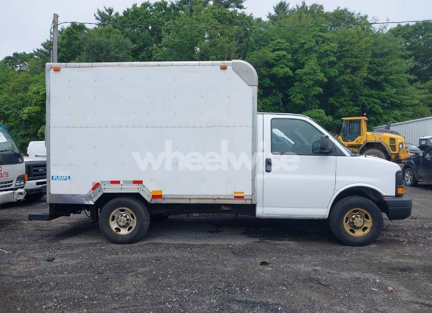 Photo 13 of 2008 Chevrolet Express CUTAWAY WORK VAN (VIN 1GBHG31K481201569)