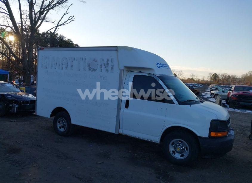 Photo 13 of 2008 Chevrolet Express CUTAWAY WORK VAN (VIN 1GBHG31KX81136517)