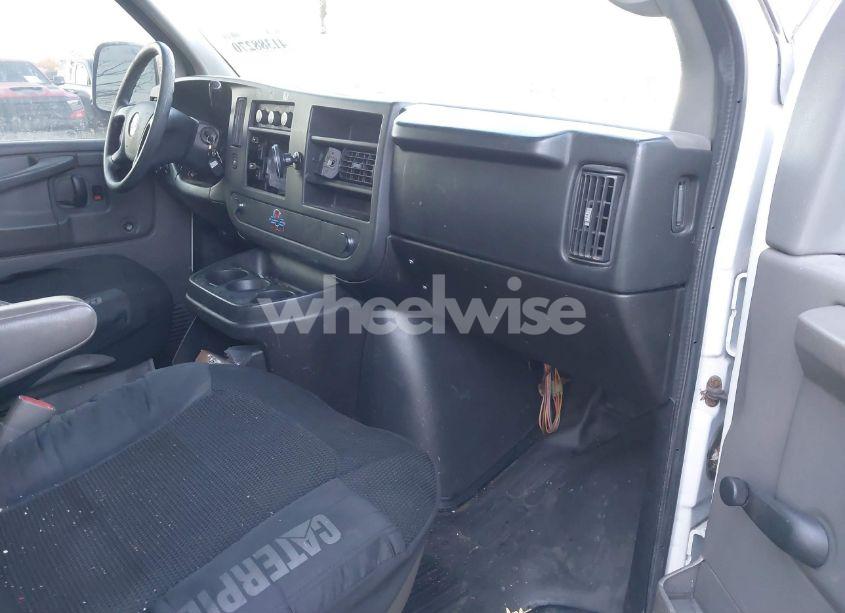 Photo 7 of 2008 Chevrolet Express CUTAWAY WORK VAN (VIN 1GBHG31KX81136517)