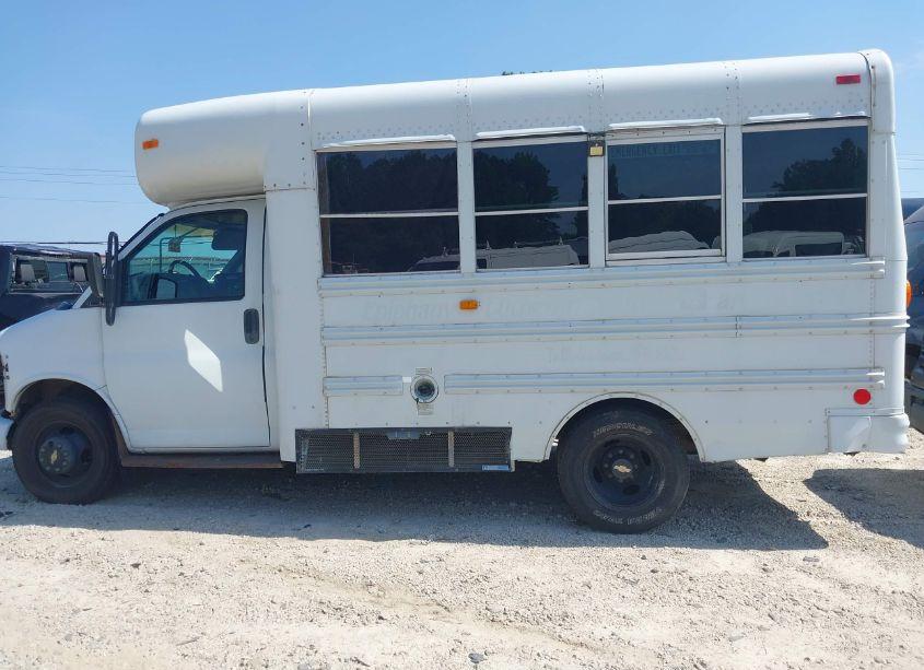 Photo 14 of 2001 Chevrolet Express COMM CUTAWAY (VIN 1GBHG31R311166767)