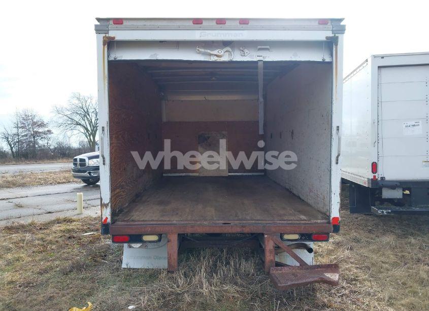 Photo 6 of 1996 Chevrolet G30 (VIN 1GBHG31R3T1031002)