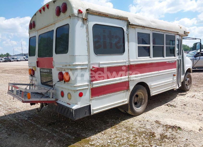 Photo 4 of 1998 Chevrolet Cutaway COMMERCIAL (VIN 1GBHG31R7W1090011)