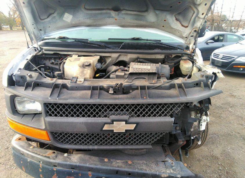 Photo 10 of 2007 Chevrolet Express CUTAWAY WORK VAN (VIN 1GBHG31U071157280)