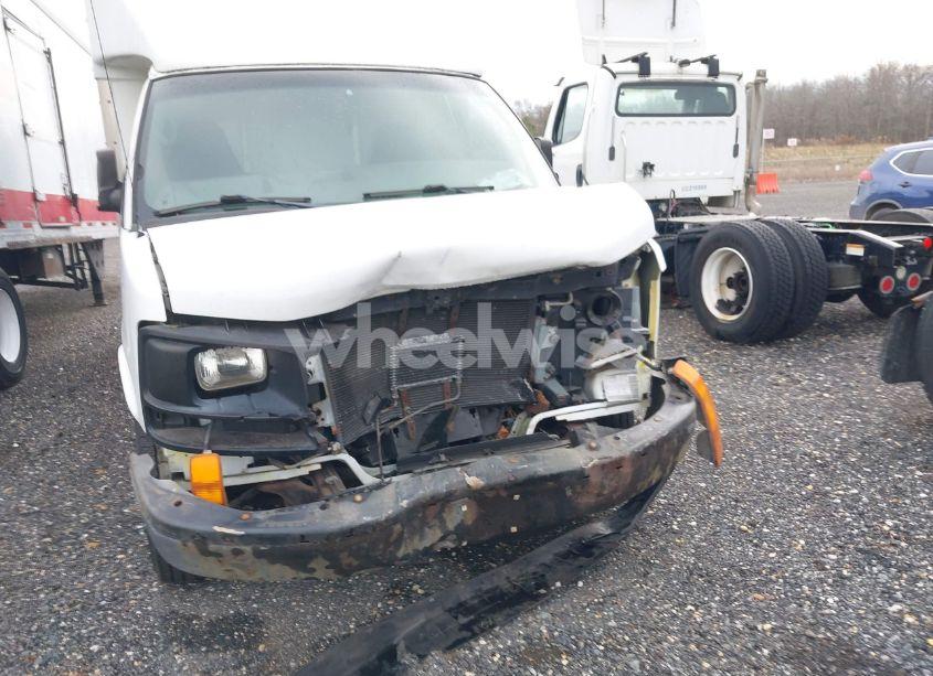 Photo 11 of 2007 Chevrolet Express CUTAWAY WORK VAN (VIN 1GBHG31U371188877)