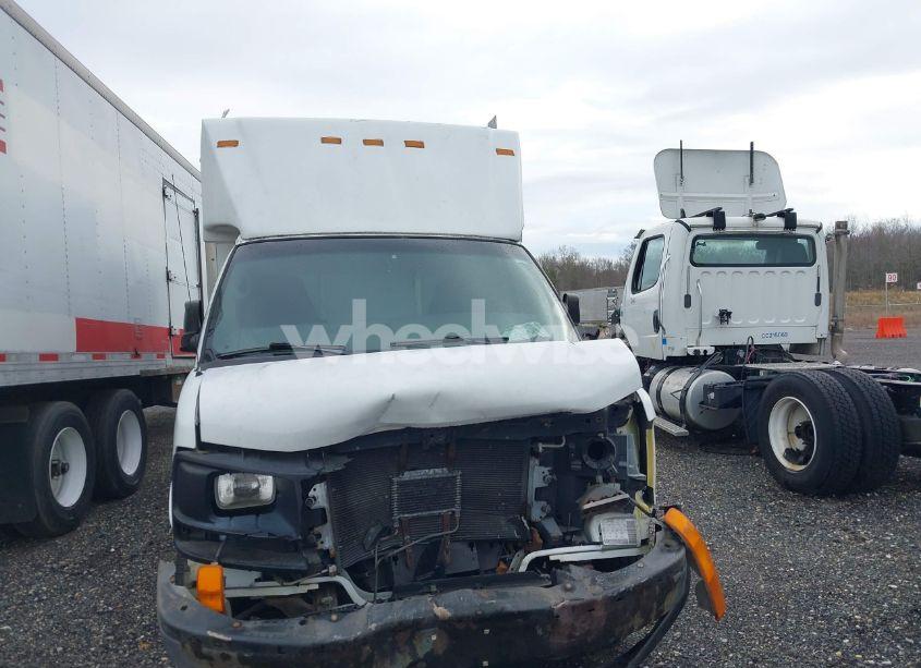 Photo 13 of 2007 Chevrolet Express CUTAWAY WORK VAN (VIN 1GBHG31U371188877)