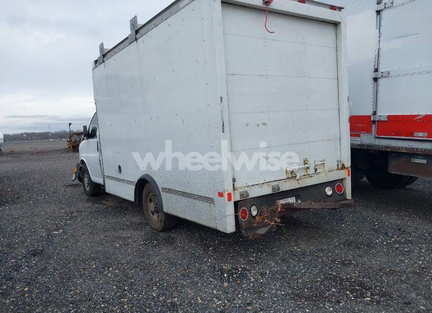 Photo 3 of 2007 Chevrolet Express CUTAWAY WORK VAN (VIN 1GBHG31U371188877)