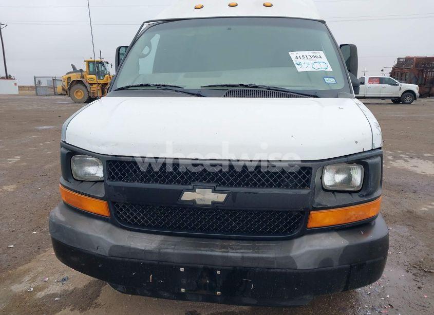Photo 13 of 2005 Chevrolet Express CUTAWAY (VIN 1GBHG31U451164309)