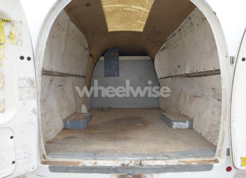 Photo 6 of 2005 Chevrolet Express CUTAWAY (VIN 1GBHG31U451164309)