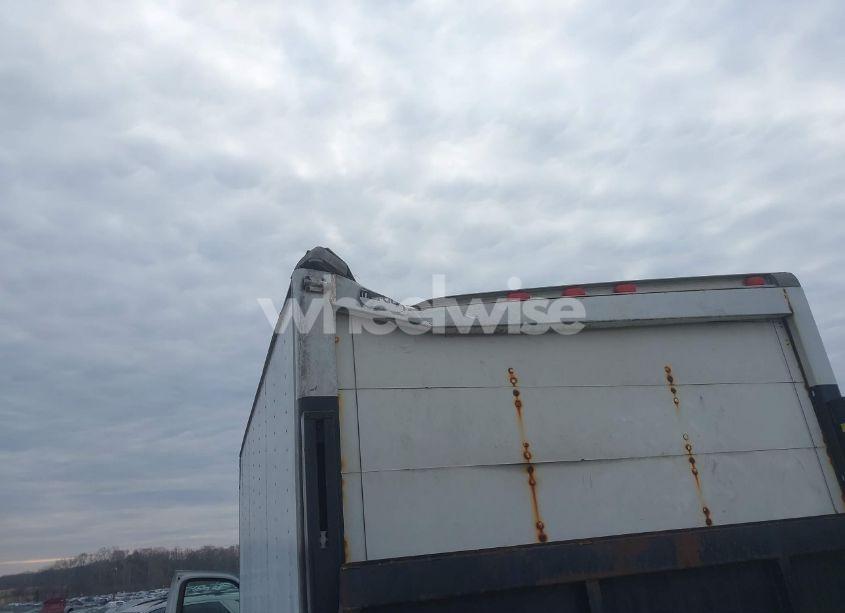 Photo 11 of 2006 Chevrolet Express CUTAWAY WORK VAN (VIN 1GBHG31U661248455)