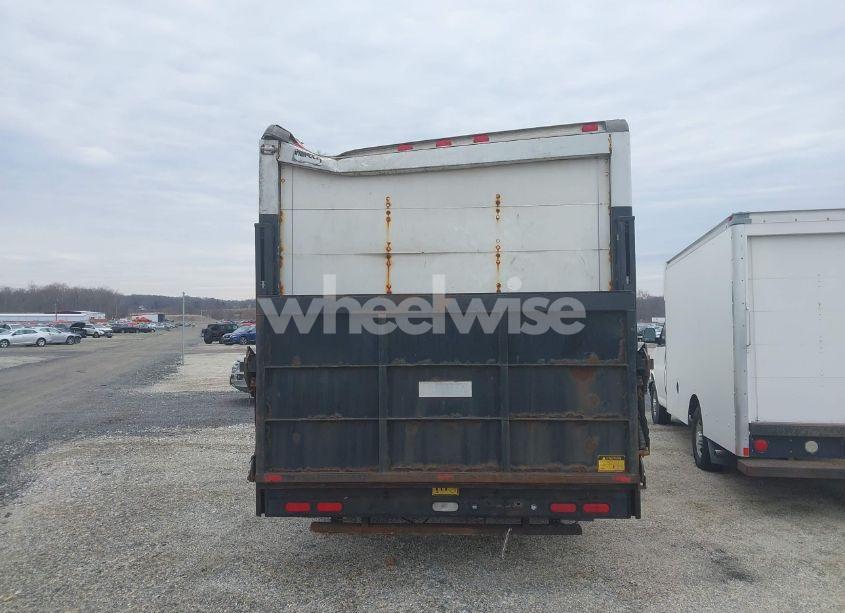 Photo 15 of 2006 Chevrolet Express CUTAWAY WORK VAN (VIN 1GBHG31U661248455)