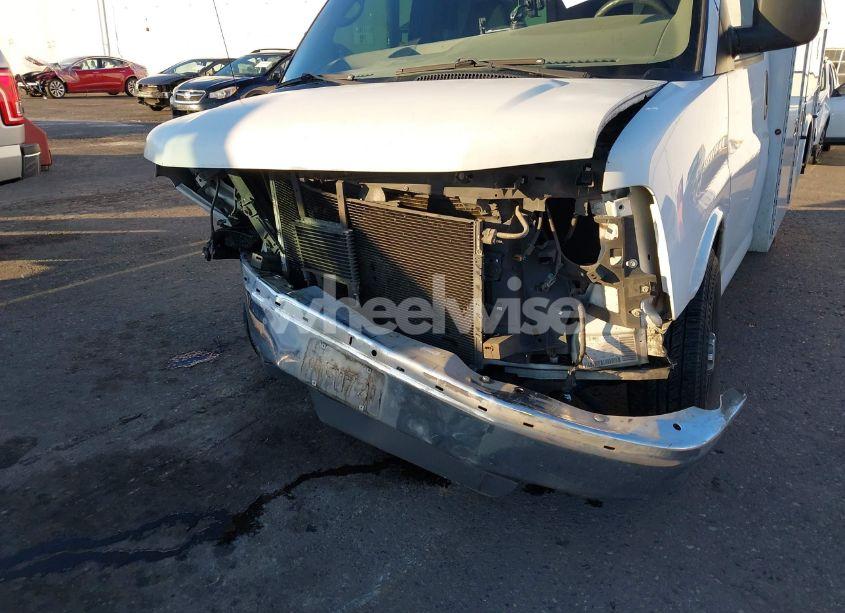 Photo 11 of 2007 Chevrolet Express CUTAWAY WORK VAN (VIN 1GBHG31UX71185703)