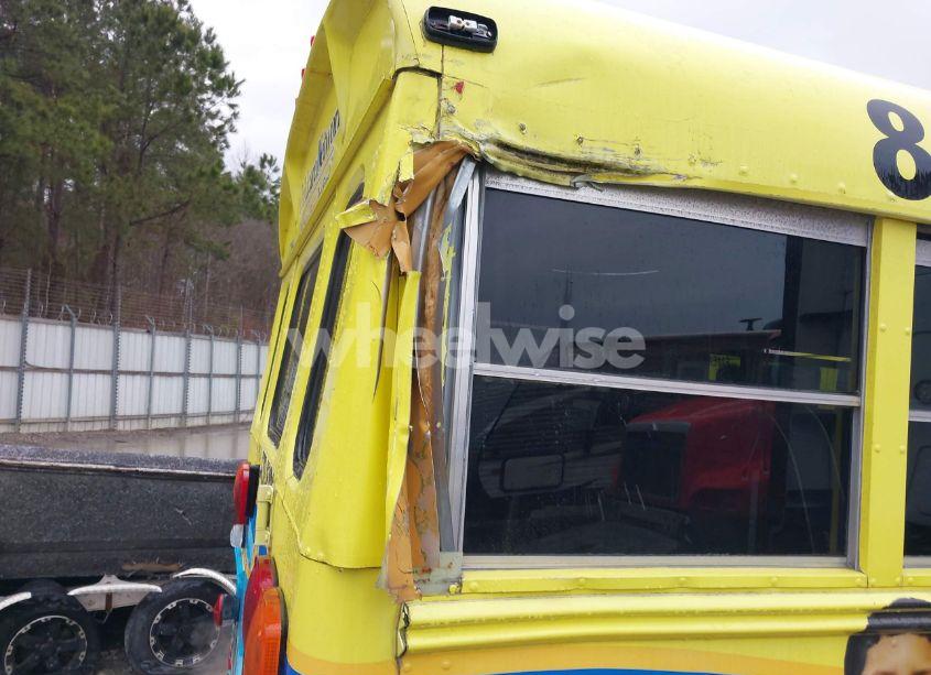 Photo 11 of 2004 Chevrolet Corbett EXPRESS CUTAWAY (VIN 1GBHG31V541169817)