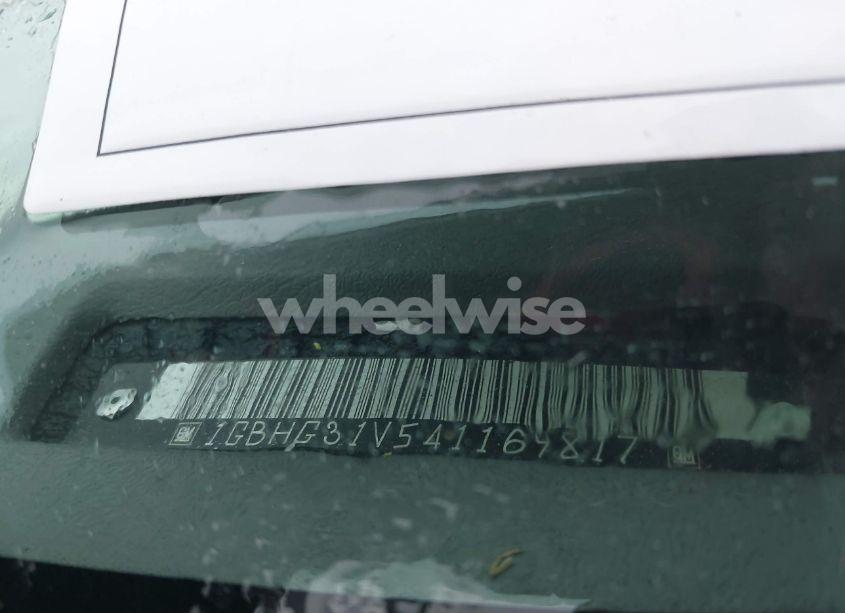 Photo 8 of 2004 Chevrolet Corbett EXPRESS CUTAWAY (VIN 1GBHG31V541169817)