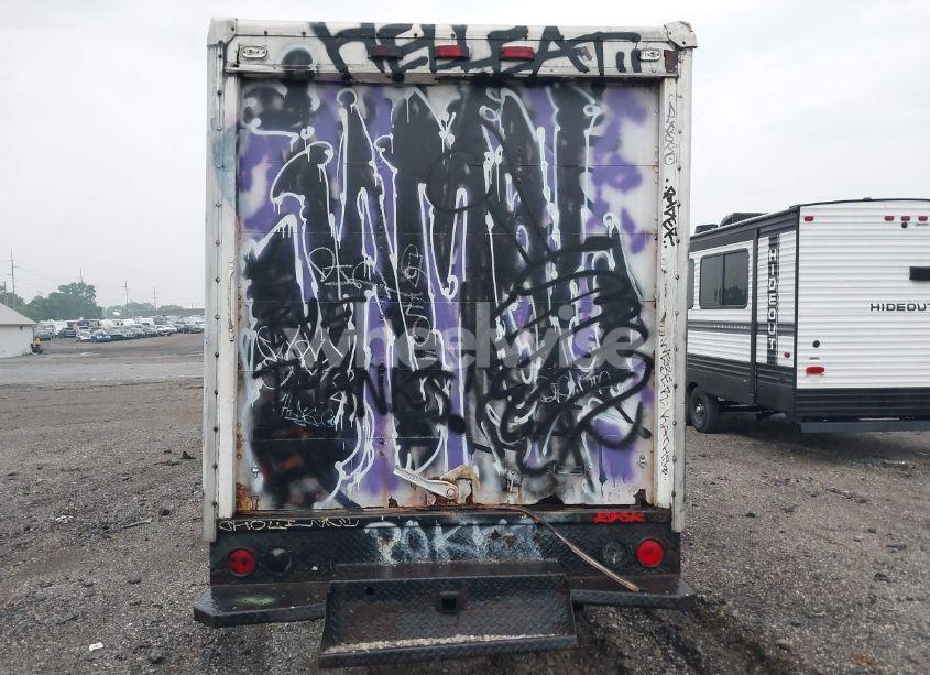 Photo 15 of 2005 Chevrolet Express CUTAWAY (VIN 1GBHG31V751107997)