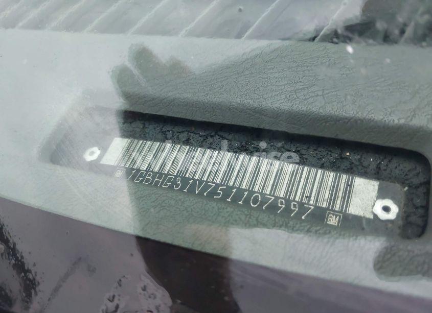 Photo 8 of 2005 Chevrolet Express CUTAWAY (VIN 1GBHG31V751107997)