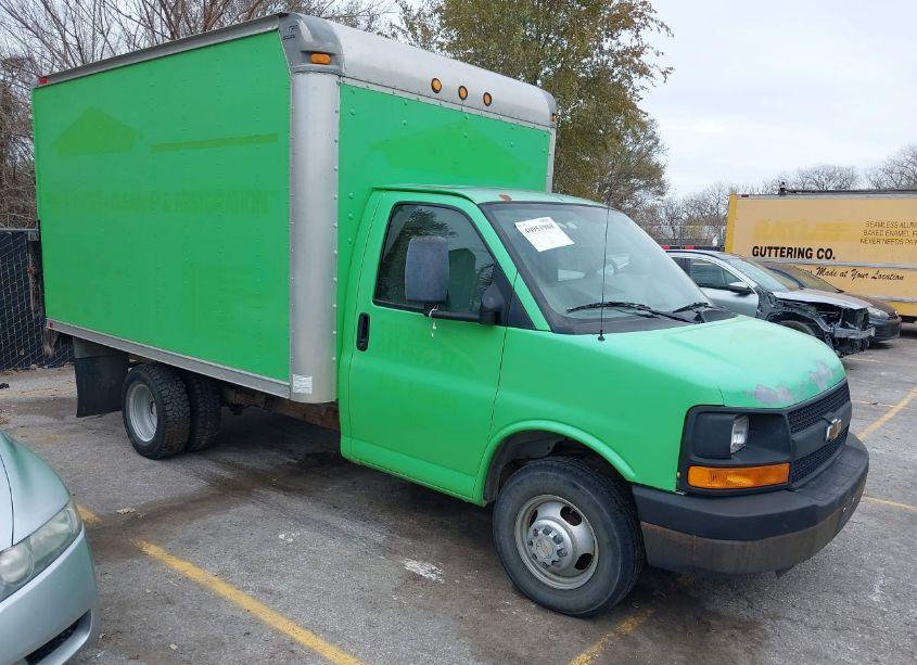 2007 Chevrolet Express CUTAWAY WORK VAN (VIN 1GBHG31VX71181787) main photo
