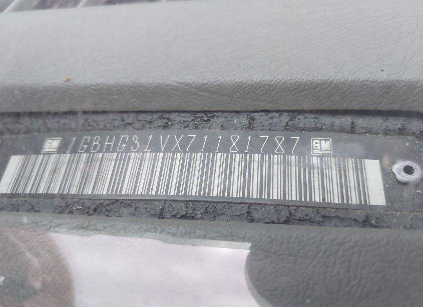 Photo 8 of 2007 Chevrolet Express CUTAWAY WORK VAN (VIN 1GBHG31VX71181787)