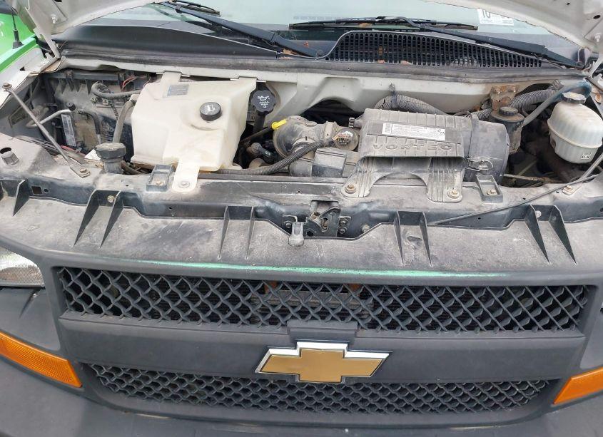 Photo 9 of 2007 Chevrolet Express CUTAWAY WORK VAN (VIN 1GBHG31VX71181787)