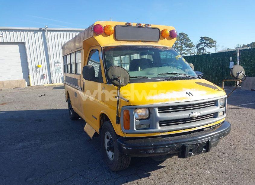 1997 Chevrolet Express YF7 UPFITTER (VIN 1GBHG35R4V1082389) main photo