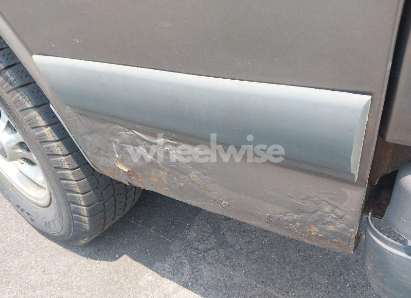 Photo 16 of 2001 Chevrolet Express (VIN 1GBHG39R111196645)