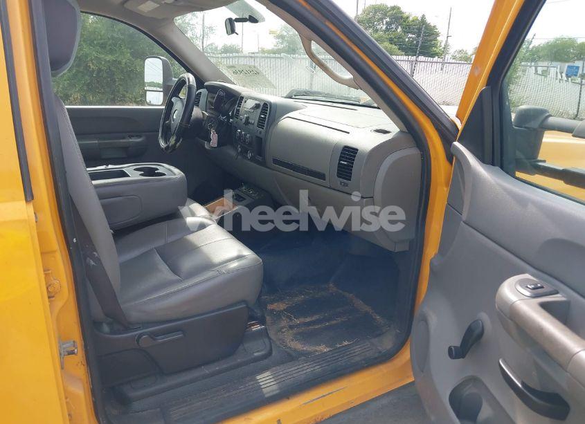 Photo 5 of 2008 Chevrolet Silverado 2500HD WORK TRUCK (VIN 1GBHK23658F224144)