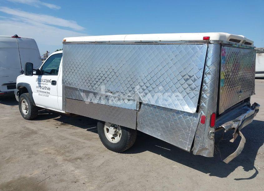 Photo 3 of 2007 Chevrolet Silverado 2500HD CLASSIC WORK TRUCK (VIN 1GBHK24U87E156598)