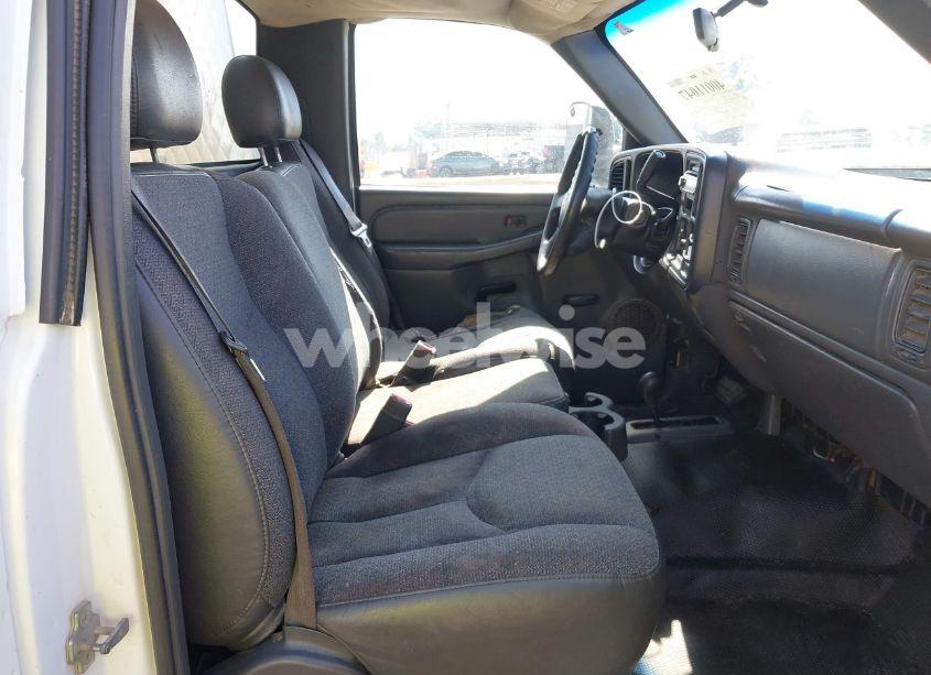 Photo 8 of 2007 Chevrolet Silverado 2500HD CLASSIC WORK TRUCK (VIN 1GBHK24U87E156598)