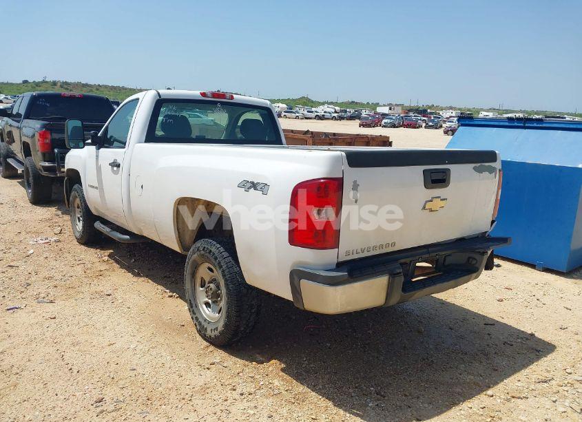 Photo 3 of 2009 Chevrolet Silverado 2500HD WORK TRUCK (VIN 1GBHK44K89F166491)