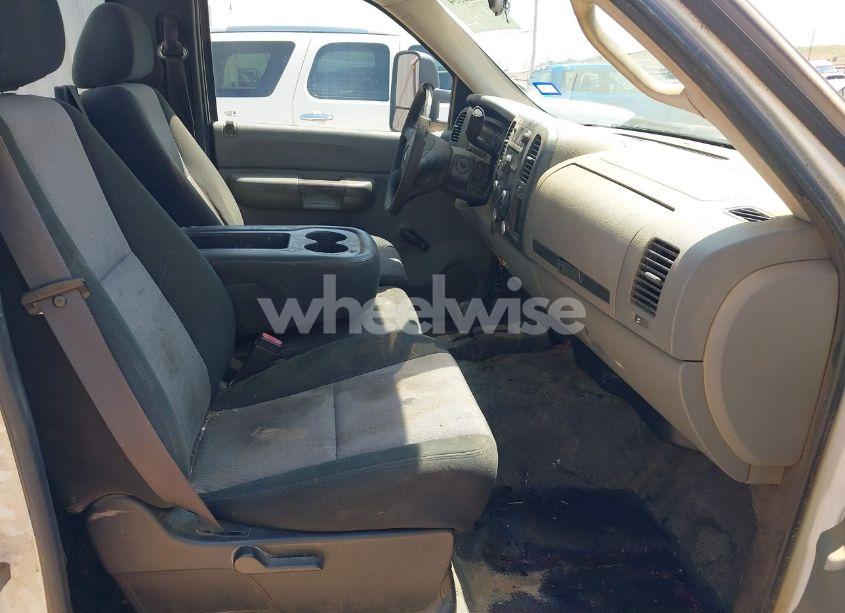 Photo 5 of 2009 Chevrolet Silverado 2500HD WORK TRUCK (VIN 1GBHK44K89F166491)