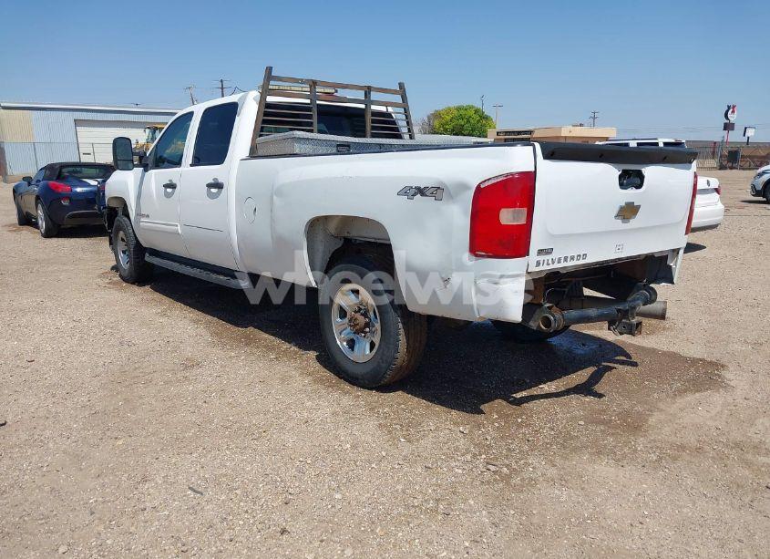Photo 3 of 2009 Chevrolet Silverado 3500HD LT (VIN 1GBHK83699F159061)