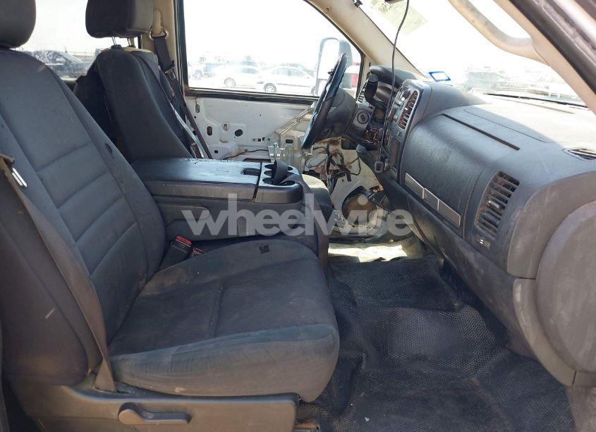Photo 5 of 2009 Chevrolet Silverado 3500HD LT (VIN 1GBHK83699F159061)