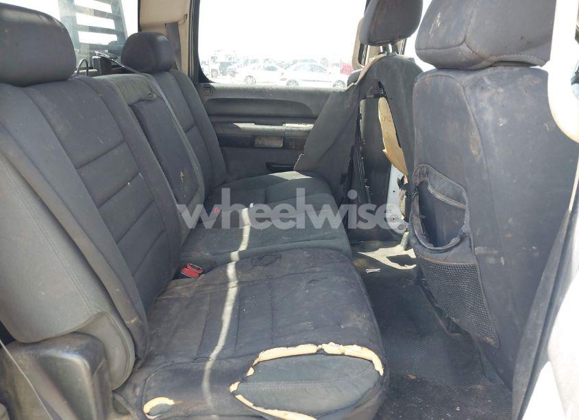 Photo 8 of 2009 Chevrolet Silverado 3500HD LT (VIN 1GBHK83699F159061)