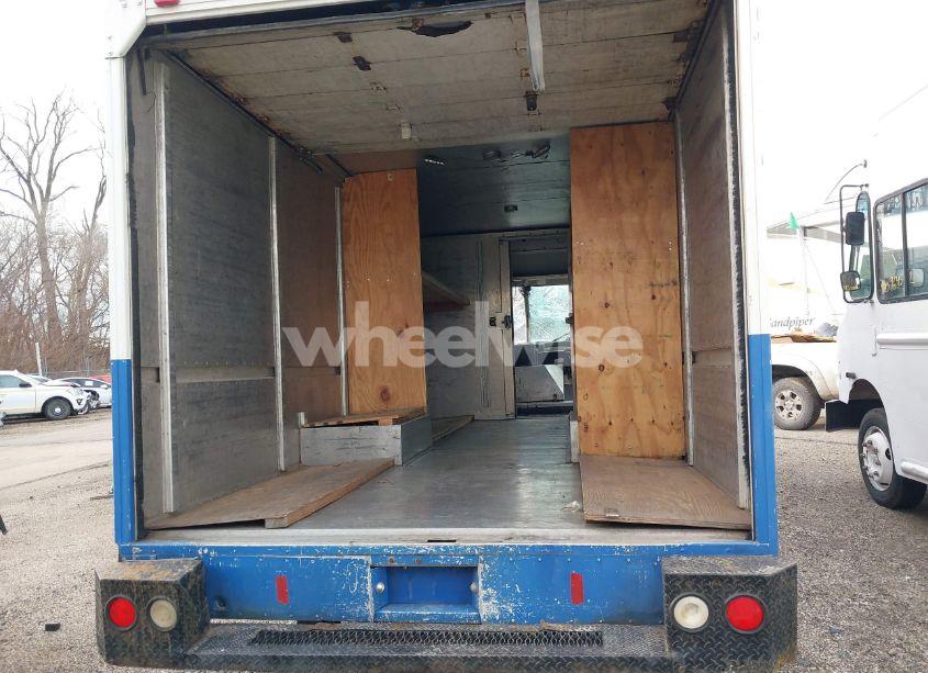 Photo 11 of 1999 Chevrolet F.c. (VIN 1GBHP32R6X3307908)