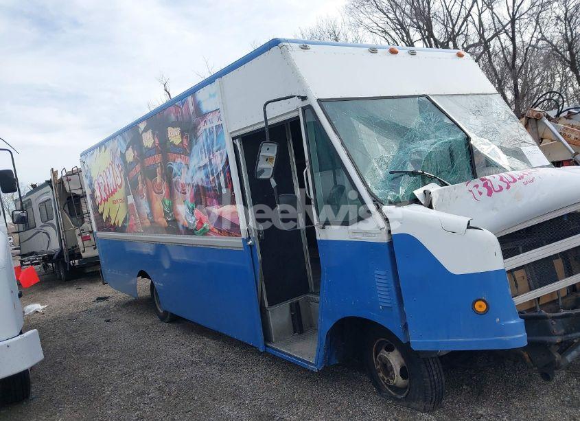 Photo 13 of 1999 Chevrolet F.c. (VIN 1GBHP32R6X3307908)