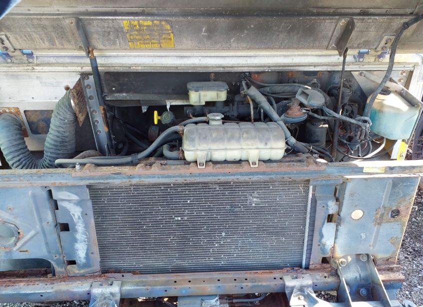 Photo 10 of 1999 Chevrolet F.c. (VIN 1GBHP32YXX3305067)