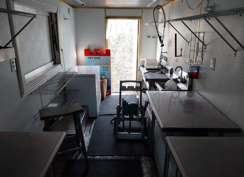 Photo 8 of 1999 Chevrolet F.c. (VIN 1GBHP32YXX3305067)