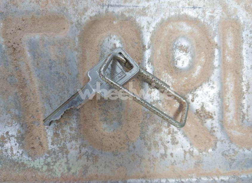 Photo 11 of 1989 Chevrolet R3500 N/A (VIN 1GBHR34N8KF301104)