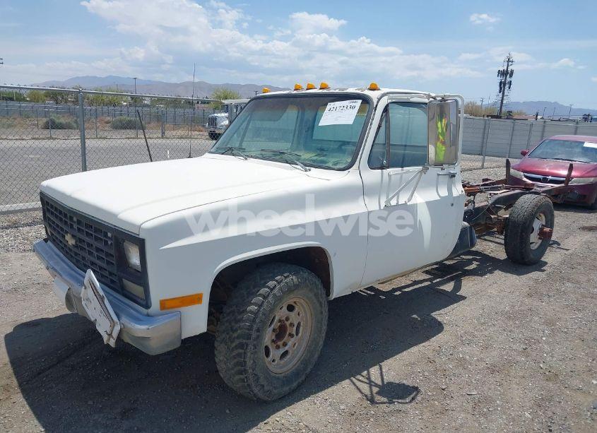 Photo 2 of 1989 Chevrolet R3500 N/A (VIN 1GBHR34N8KF301104)