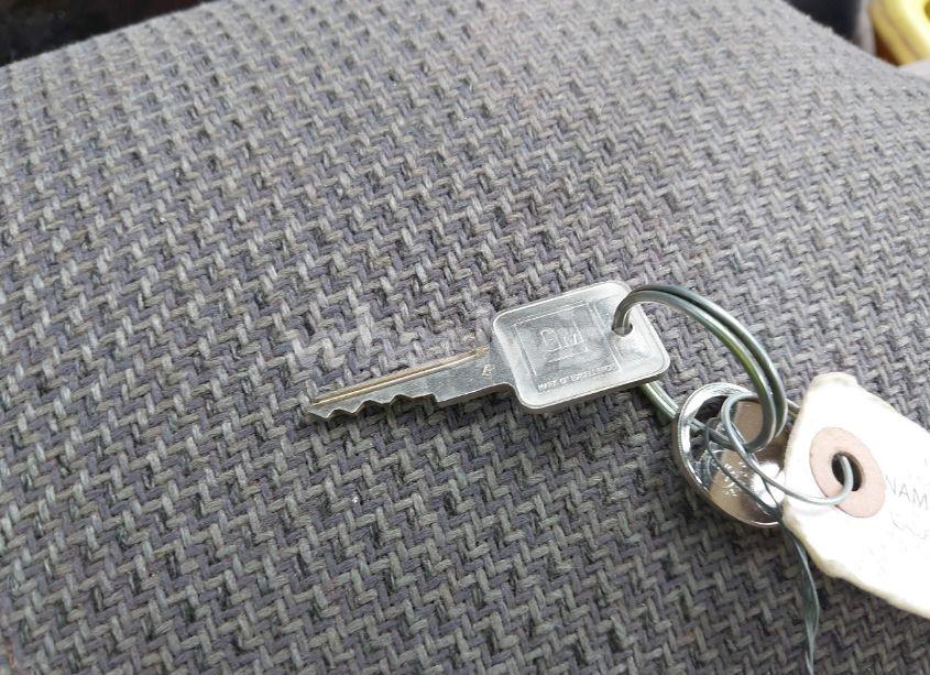 Photo 10 of 1998 Chevrolet C-series C7H042 (VIN 1GBJ7H1P5WJ113329)