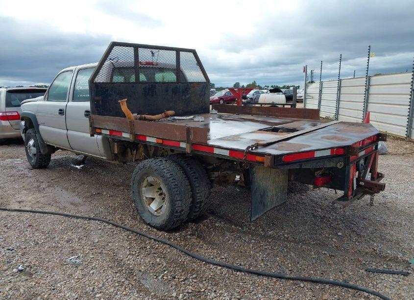 Photo 3 of 2007 Chevrolet Silverado C3500 (VIN 1GBJC33D07F161732)