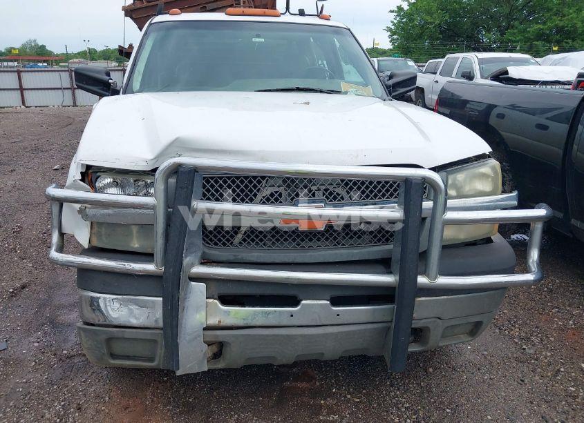 Photo 11 of 2003 Chevrolet Silverado C3500 (VIN 1GBJC33G93F171065)