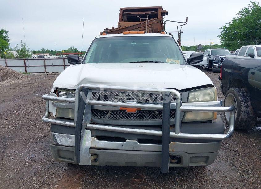 Photo 12 of 2003 Chevrolet Silverado C3500 (VIN 1GBJC33G93F171065)