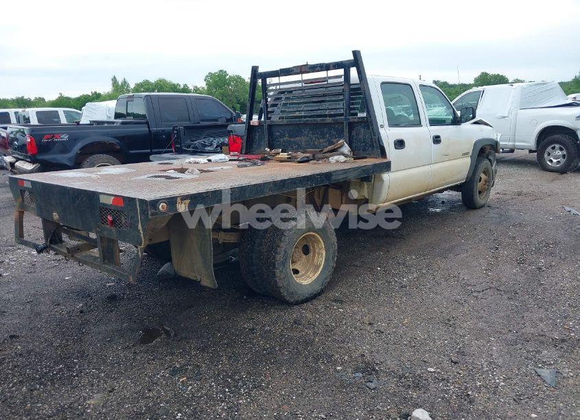 Photo 4 of 2003 Chevrolet Silverado C3500 (VIN 1GBJC33G93F171065)