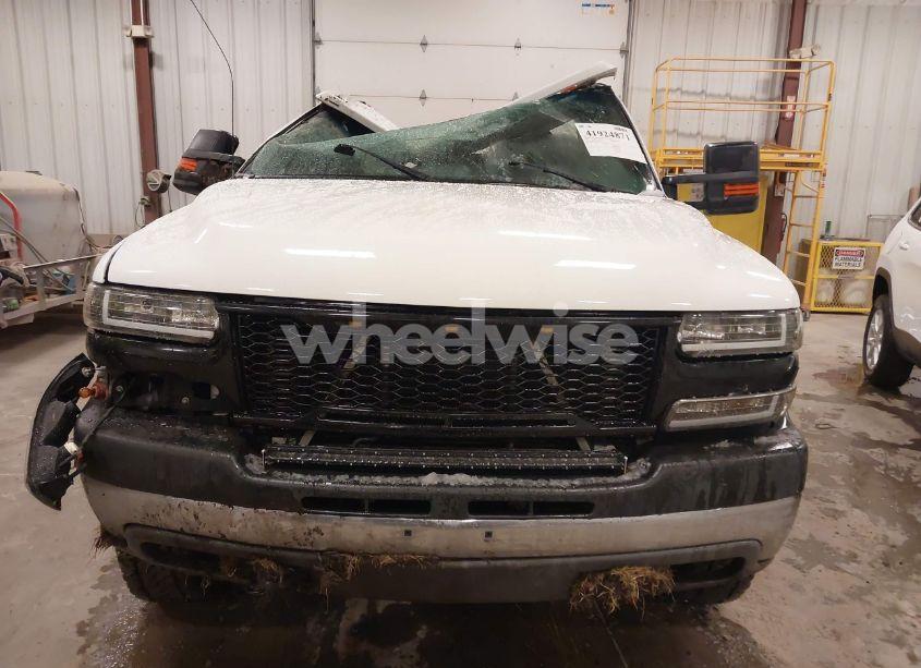 Photo 12 of 2003 Chevrolet Silverado 3500 CHASSIS (VIN 1GBJC341X3E219530)