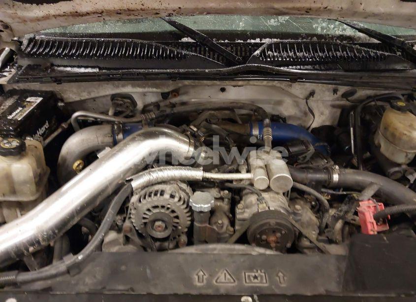 Photo 9 of 2003 Chevrolet Silverado 3500 CHASSIS (VIN 1GBJC341X3E219530)