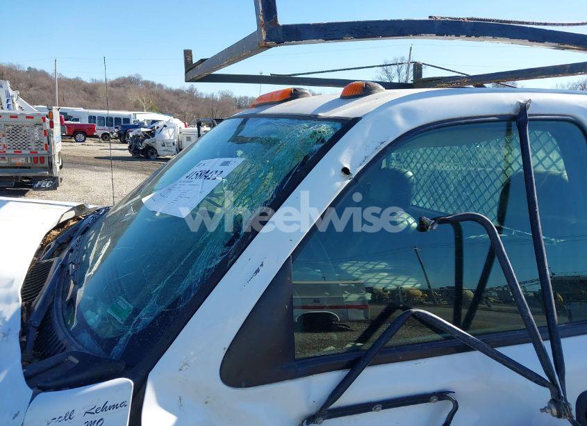 Photo 16 of 2005 Chevrolet Silverado 3500 CHASSIS WORK TRUCK (VIN 1GBJC34235E311607)